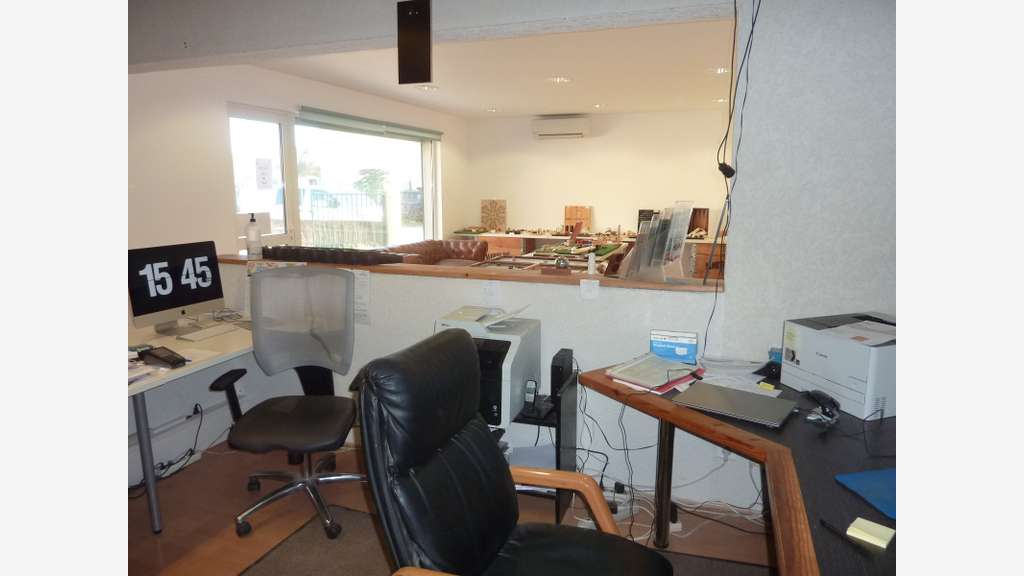 Atelier en Zone d'activité à Céret - 66