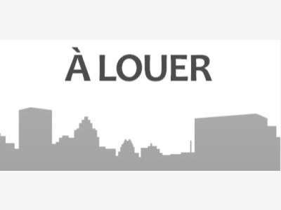 A louer bâtiment industriel 2000m² à Voray