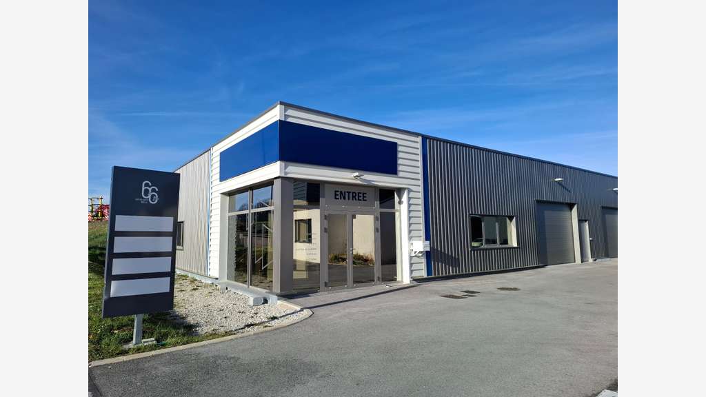 Cellule commerciale / artisanale de 220 m² à Rioz