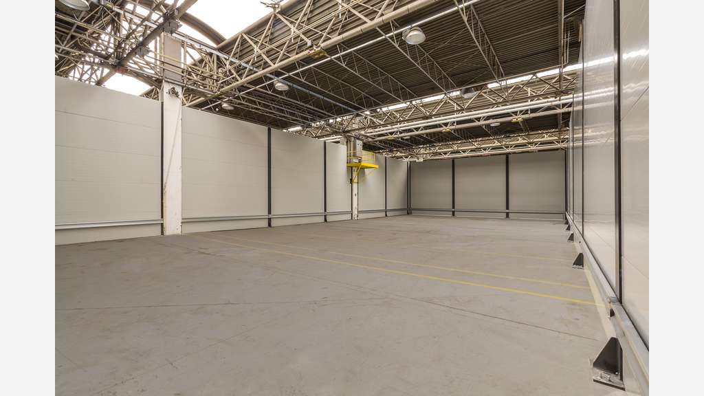 A louer entrepôt ou stockage 1450m² sur Creil