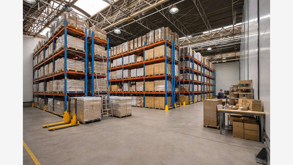 A louer entrepôt ou stockage 1450m² sur Creil