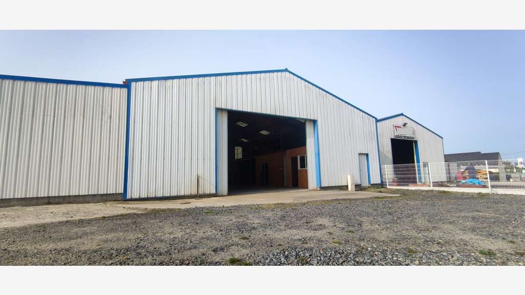 Hangar 260m² à louer à Saint Pair sur Mer - 50