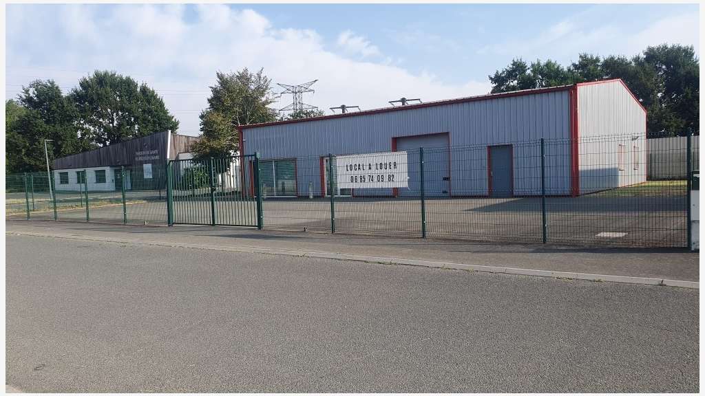 LOCAL D'ACTIVITE  310 M2 ZONE COMMERCIAL
