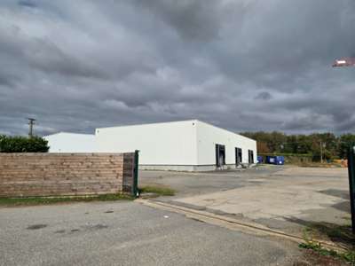 Local d'activité entrepôt 1800m²