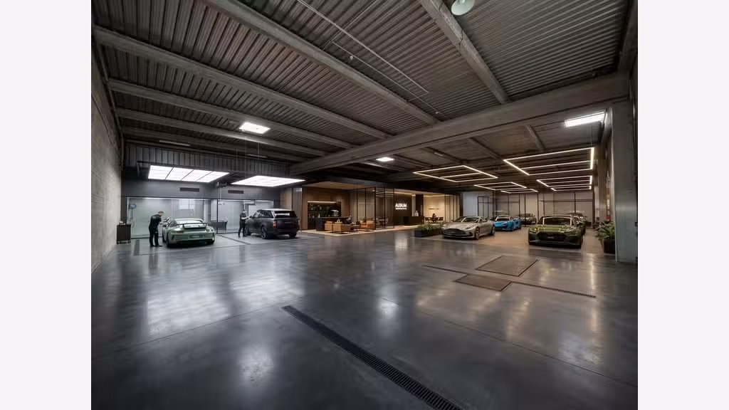 À LOUER – PLATEFORME LOGISTIQUE DE 4 594 M² – DOMA
