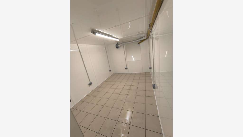 Boutique 40m² empl N°1 premium à Paris 11e Nation