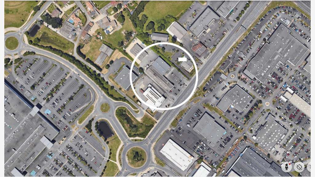 LOCAL COMMERCIAL 243 M² – POITIERS SUD – EXCELLENT