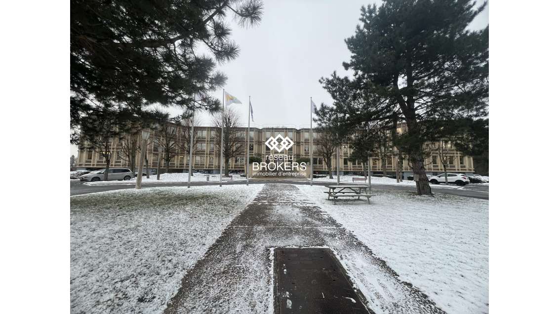Bureaux à louer à Saint-Aubin quartier Moulon