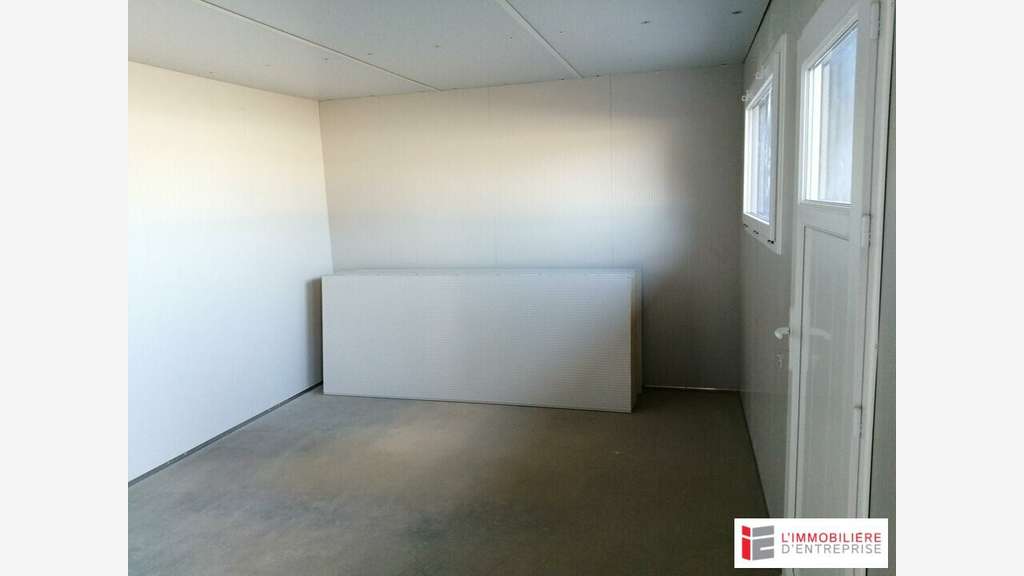 Local d'activité 320m² à louer Lannion Kerampichon