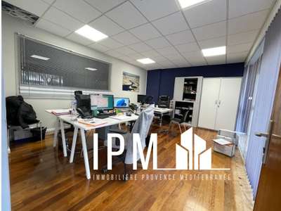 Local 146m² à louer 13008 Marseille St Giniez