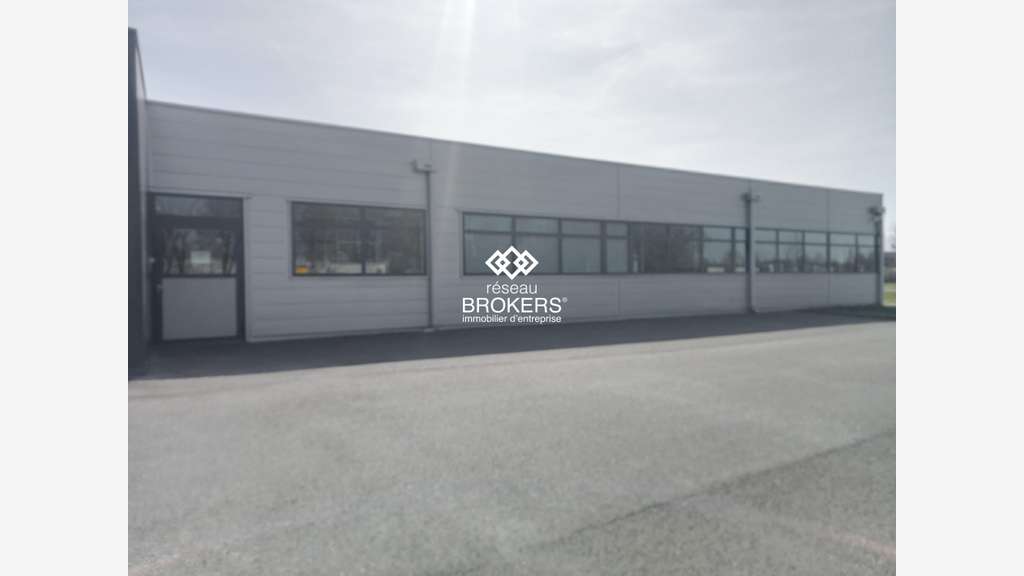 A louer local commercial proche A64 à Lannemezan
