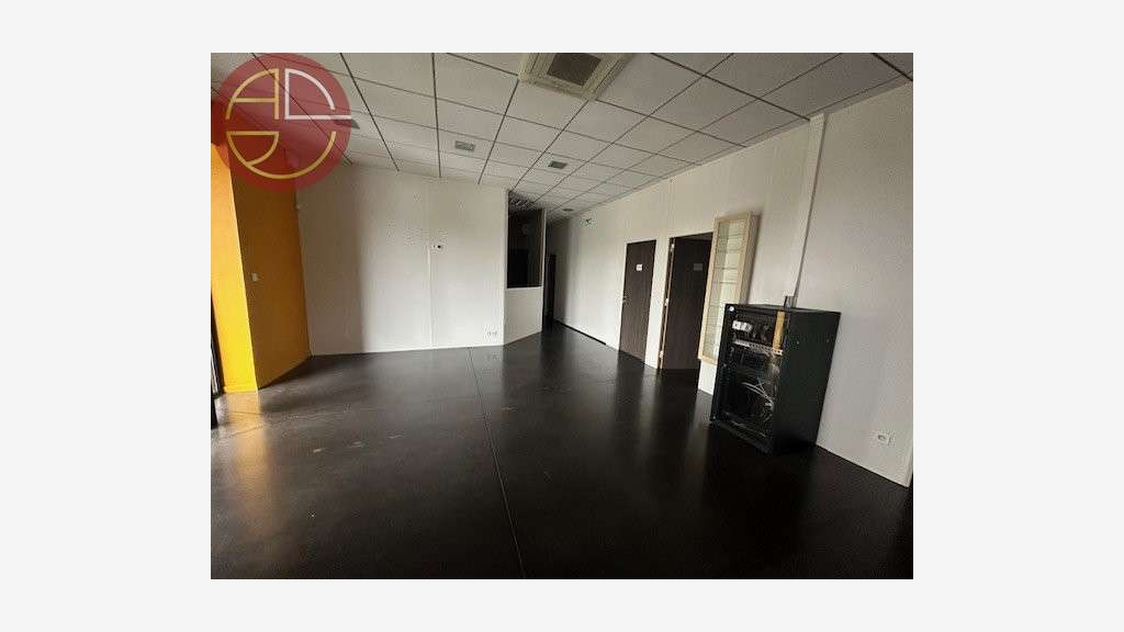 A louer local 192m² Nord-Est Toulouse-Saint-Jean
