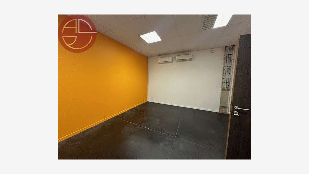 A louer local 192m² Nord-Est Toulouse-Saint-Jean