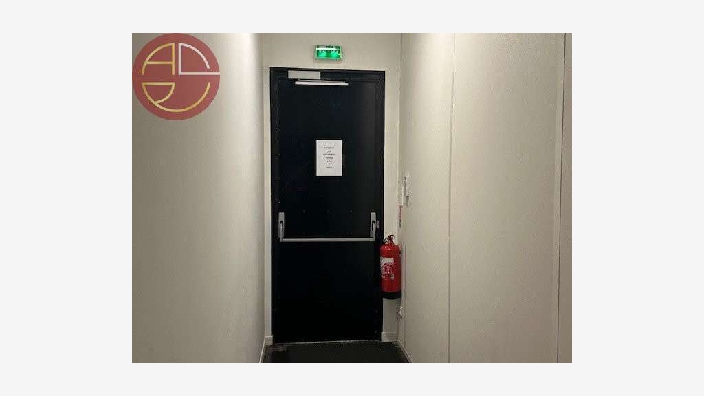 A louer local 192m² Nord-Est Toulouse-Saint-Jean