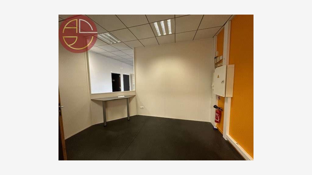 A louer local 192m² Nord-Est Toulouse-Saint-Jean