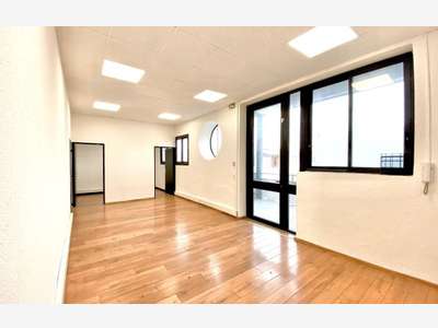 Location bureaux/local 197m² Marseille 13011