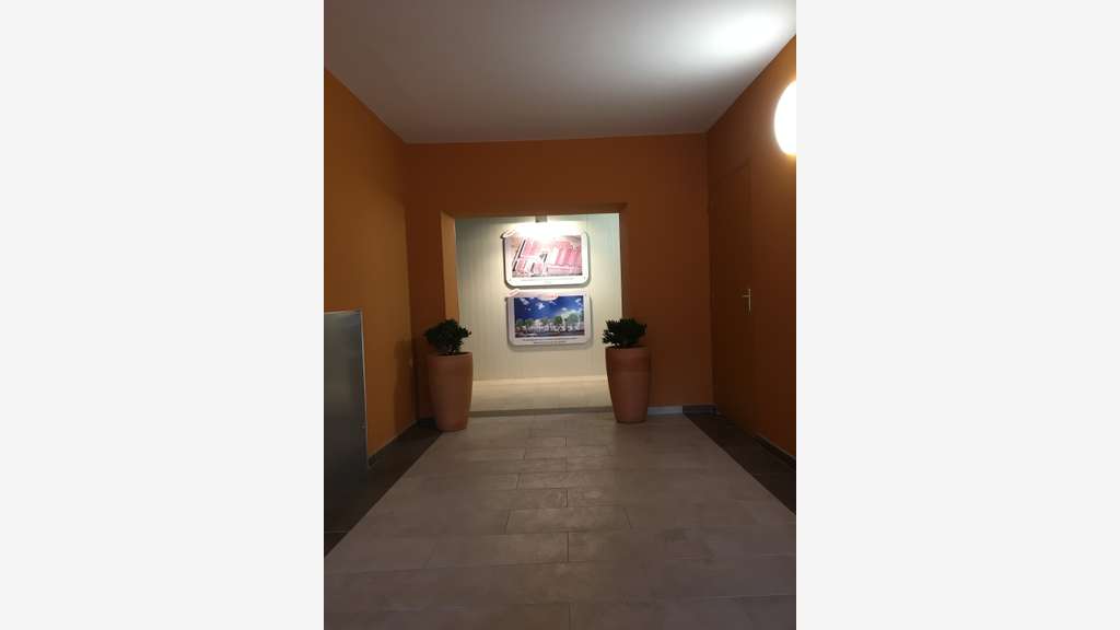 Location bureaux/local 197m² Marseille 13011
