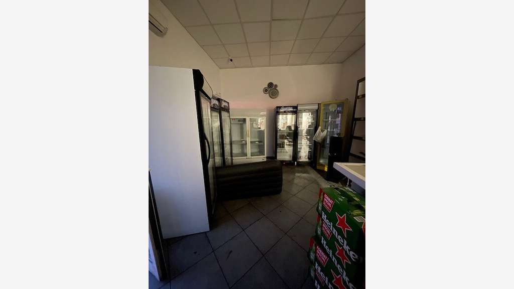 Local commercial de 36m² à louer à Marseille 13004