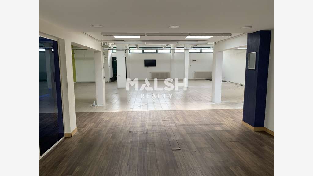 A louer local de 576m² en RDC à Rillieux la Pape