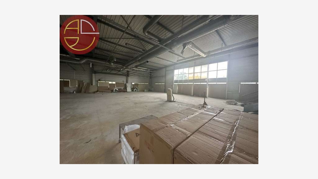 A louer local de 600m² à Toulouse Nord Est Gramont