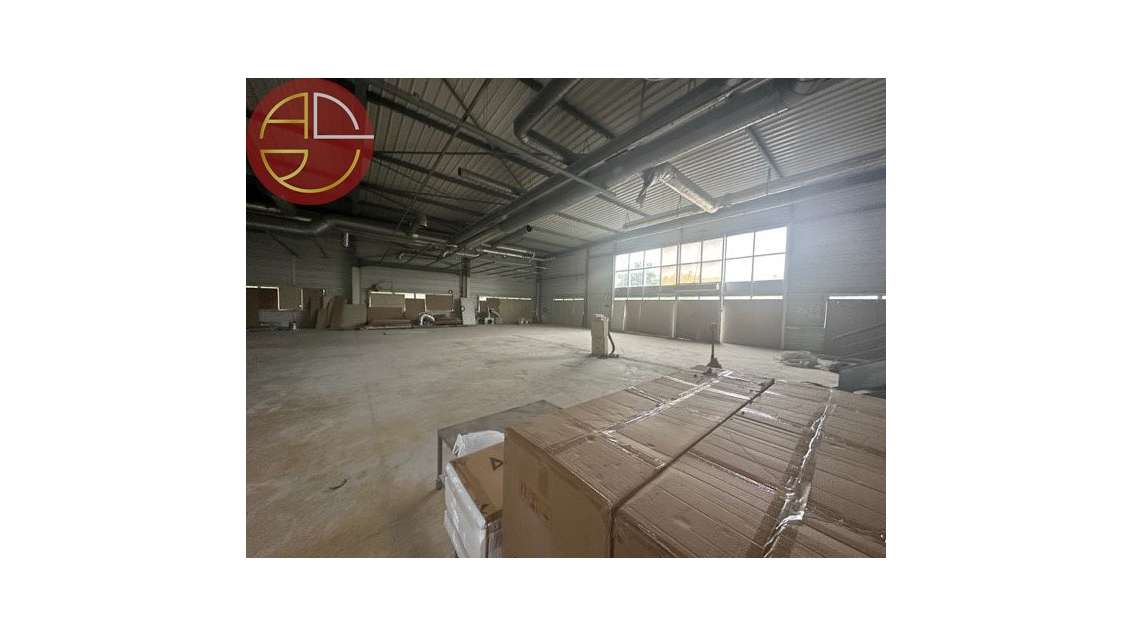 A louer local de 600m² à Toulouse Nord Est Gramont