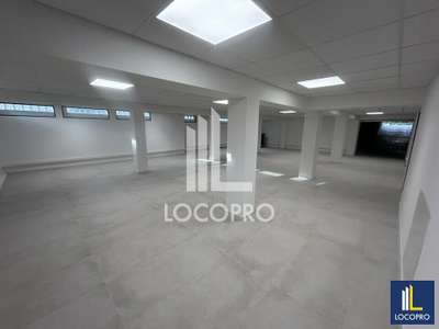 A louer local d'activité 210m² à Cagnes-sur-Mer