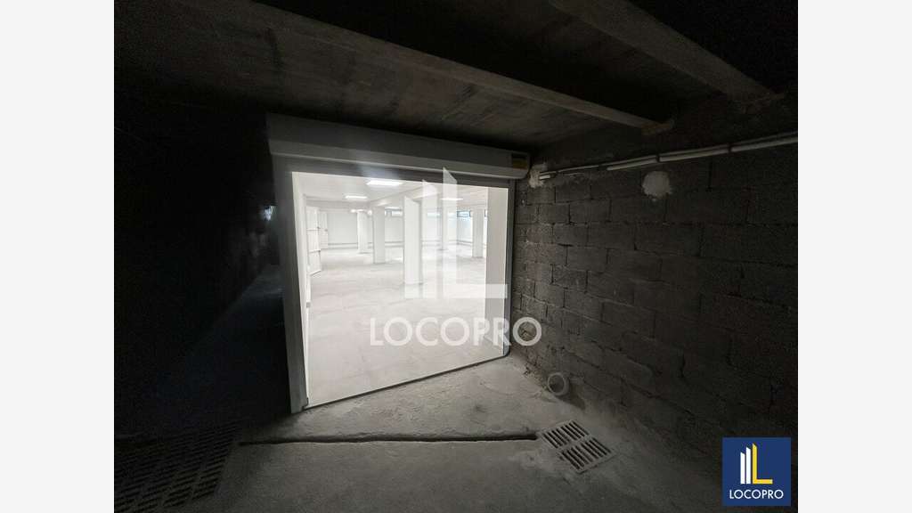 A louer local d'activité 210m² à Cagnes-sur-Mer