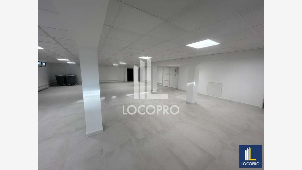 A louer local d'activité 210m² à Cagnes-sur-Mer
