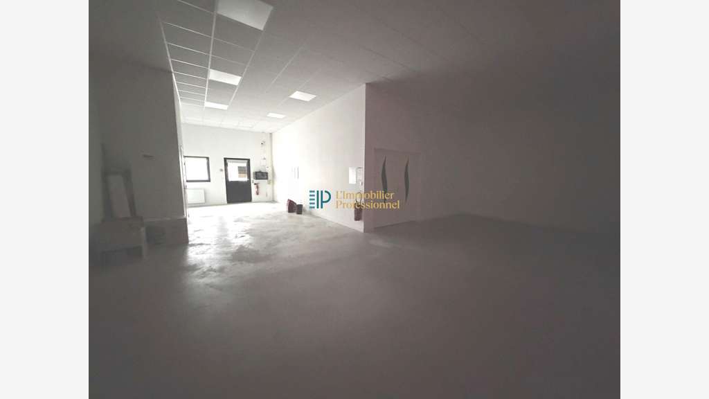 A louer local d'activité de 123m² à Lorient Caudan