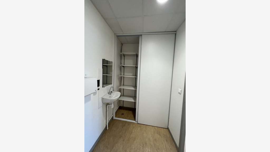 Local d'activité de 150m² à louer dans le 34