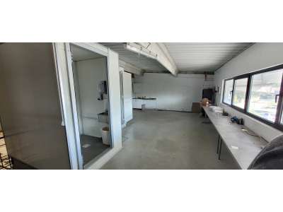 Location Locaux d'activités - Entrepôts à Montauroux