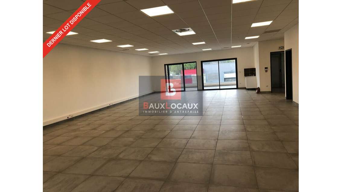 A louer local d'activité de 246m² à Bouc-Bel-Air