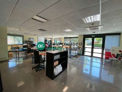 Location Locaux d'activités - Entrepôts à Saint-Herblain