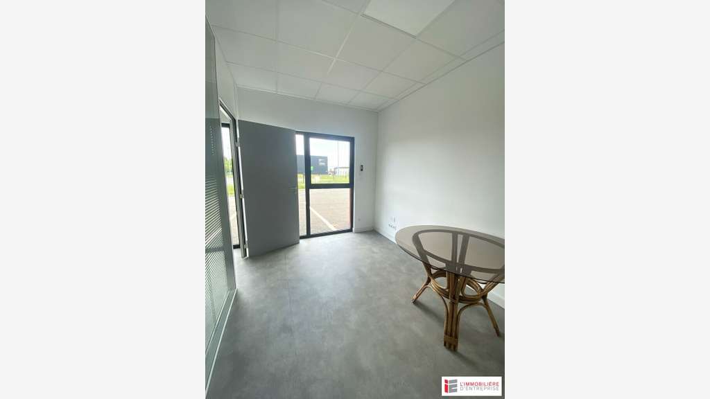 A louer local d'activité 400m² au Grand-Fougeray