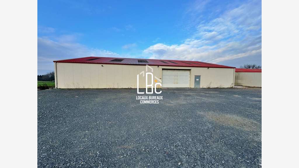 Loue local d'activité de 595m² à Divatte-sur-Loire