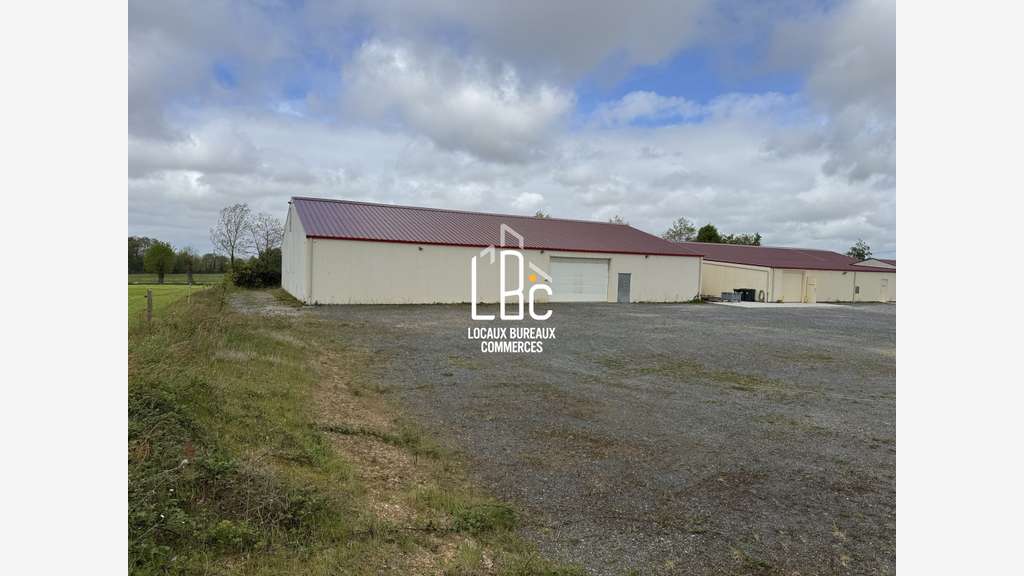 Loue local d'activité de 595m² à Divatte-sur-Loire