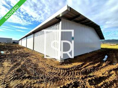 Location Locaux d'activités - Entrepôts à Combronde