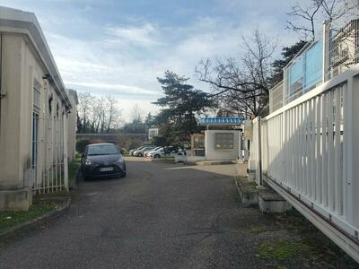 Location Locaux d'activités - Entrepôts à Francheville