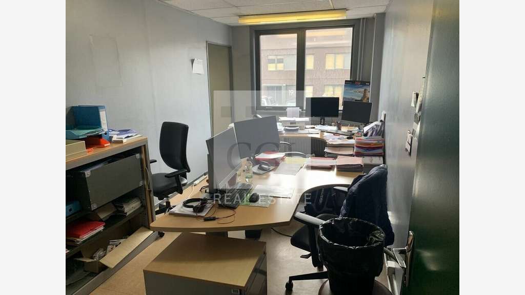 A louer 2 locaux activités modernes à Dardilly