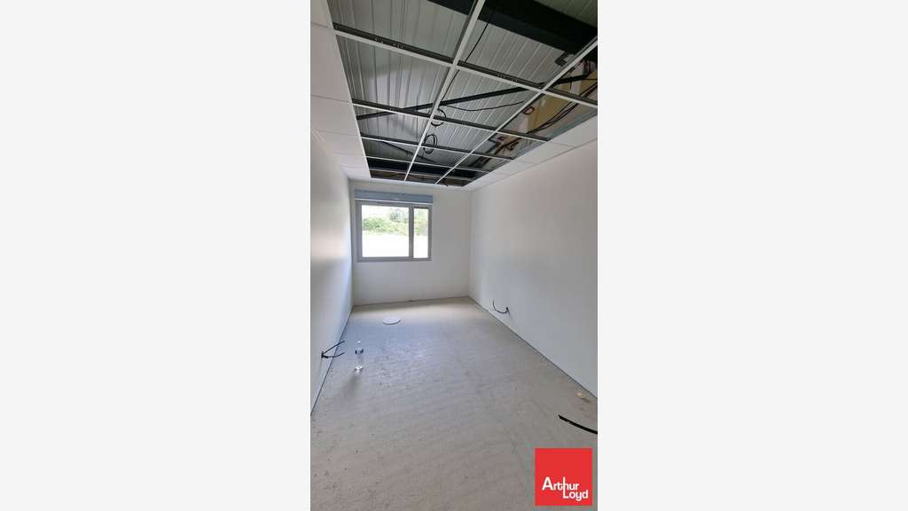 A louer local d'activité neuf 540m² à Poitiers
