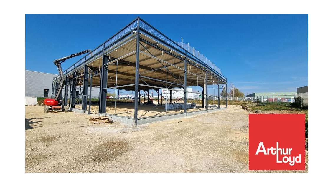 Local neuf 200m² à Poitiers ZI République III