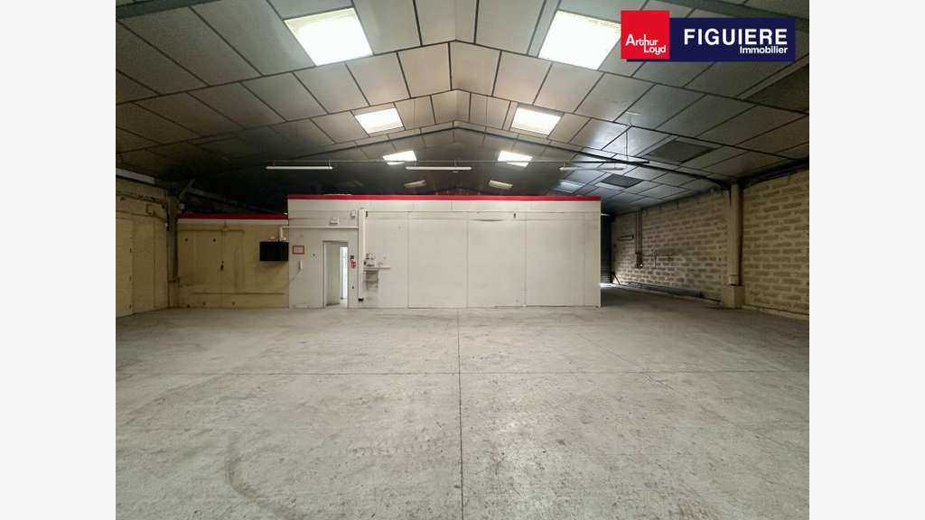 Locaux activités à louer sur la ZA Rodari à Luynes