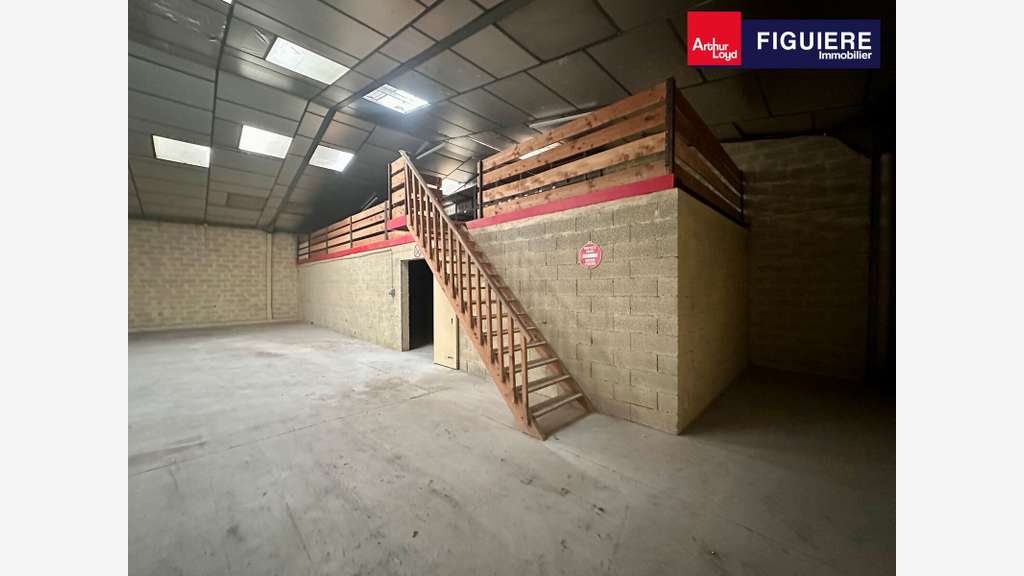 Locaux activités à louer sur la ZA Rodari à Luynes