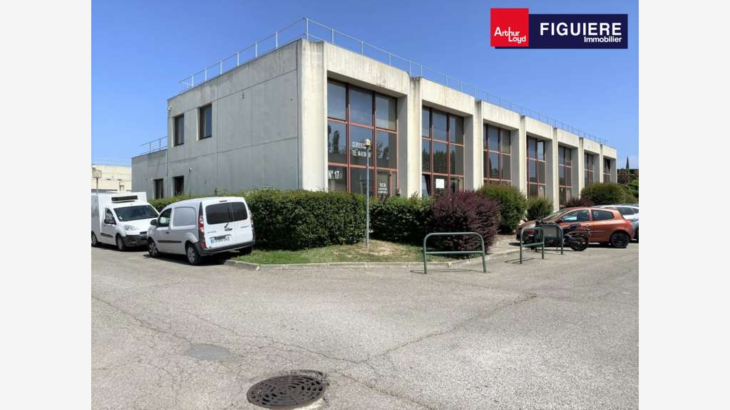Exclu local mixte à louer pôle d'activités d'Aix