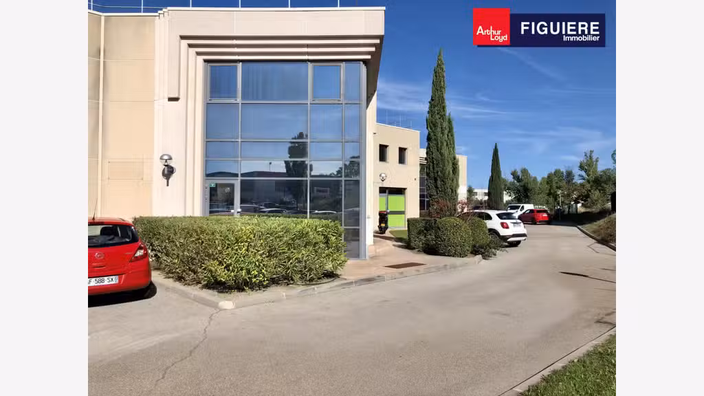 Local mixte à louer sur le pole d'activités d'Aix