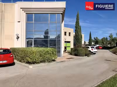Local mixte à louer sur le pole d'activités d'Aix