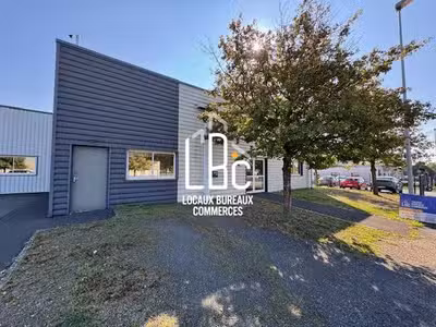 À louer locaux mixtes ateliers 406m² à Ancenis 