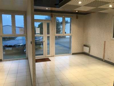 Loue local d'activité 300m² à 10'' d'Angers Nord 