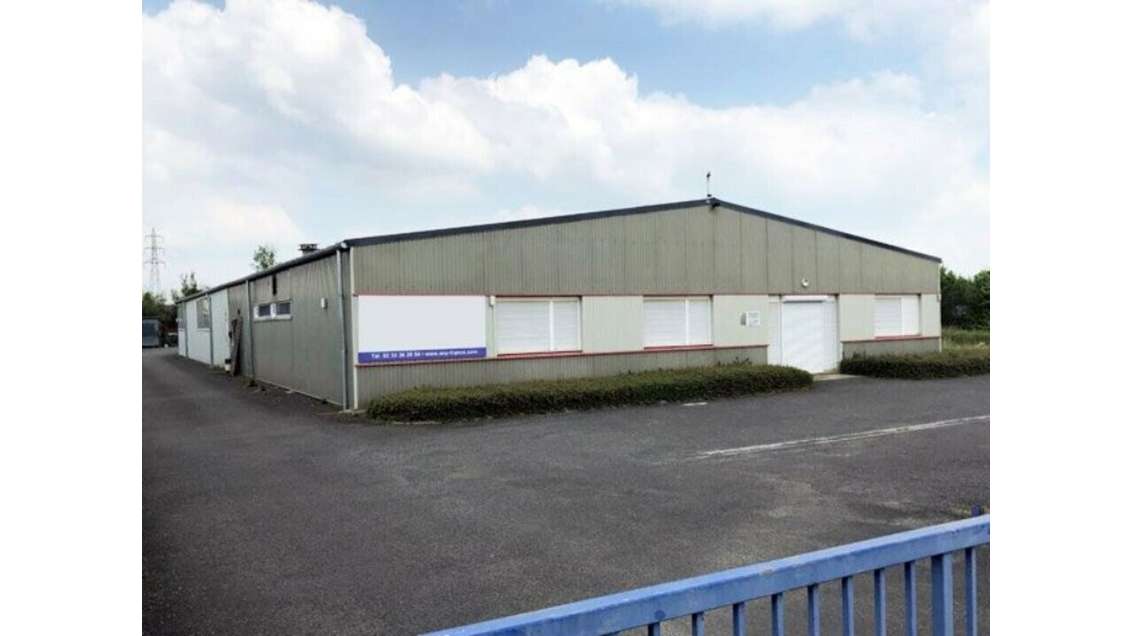 Bâtiment industriel 840m² à louer à Argentan 