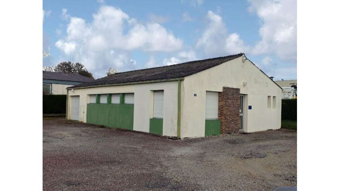 Bâtiment industriel 120m² à louer à La Ferté-Macé
